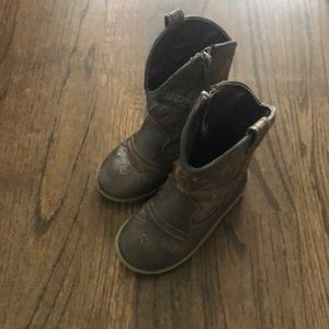 Cowboy boots size 8